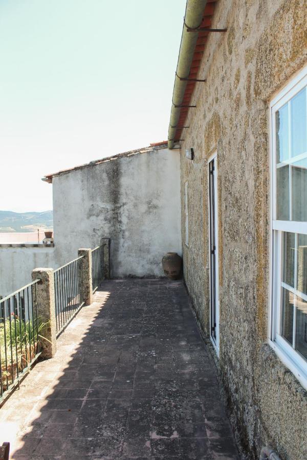 Nave De Pedra Villa Monsanto Luaran gambar